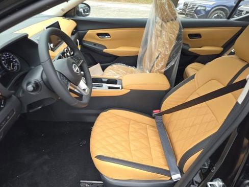 New 2025 Nissan Sentra SV w/ SV Premium Package image 4