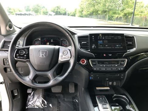 Used 2019 Honda Pilot Elite image 13