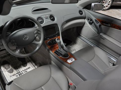 Used 2005 Mercedes-Benz SL 500 image 17