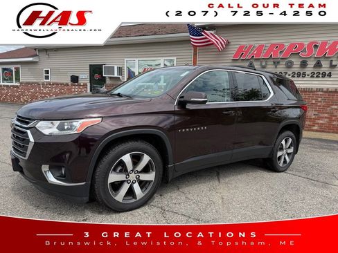 Used 2020 Chevrolet Traverse LT w/ LT Premium Package AWD/4WD image 2