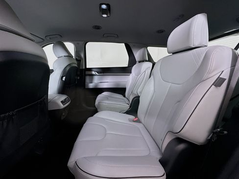 Used 2025 Hyundai Palisade SEL image 28