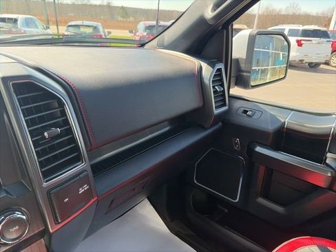 Used 2019 Ford F150 Lariat image 25