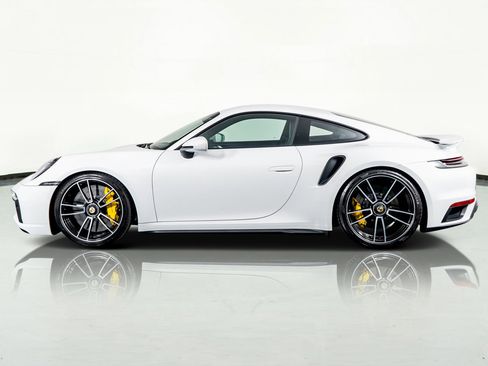 Used 2022 Porsche 911 Turbo S image 17