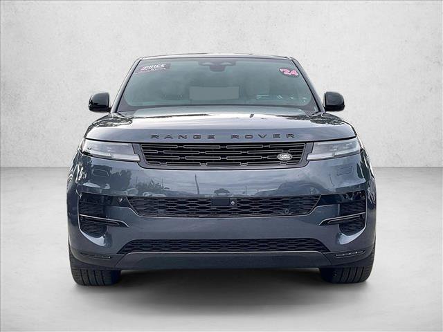 Used 2024 Land Rover Range Rover Sport SE AWD/4WD image 3