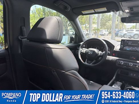 Used 2025 Honda Pilot TrailSport image 20