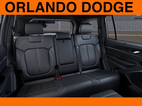 New 2026 Jeep Grand Cherokee Limited AWD/4WD image 15