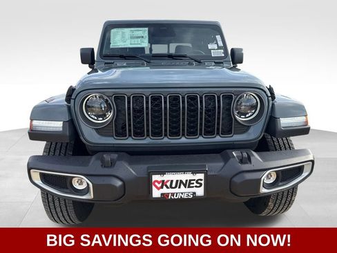 New 2026 Jeep Gladiator Sport image 10