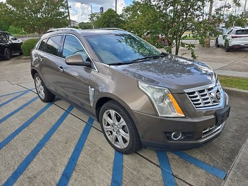 Used 2015 Cadillac SRX Premium FWD image 3