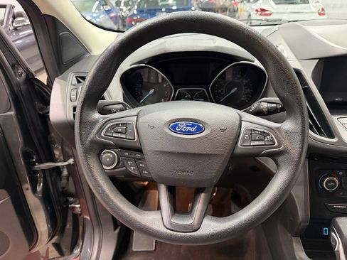 Used 2019 Ford Escape SE image 31