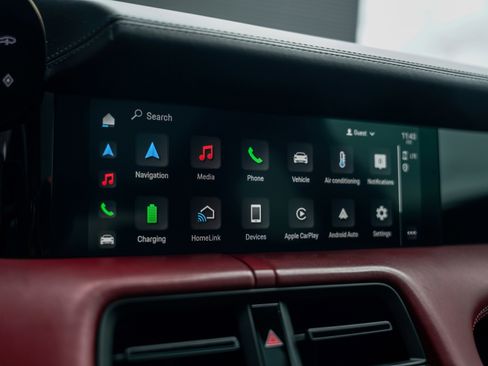 Used 2021 Porsche Taycan 4S image 22