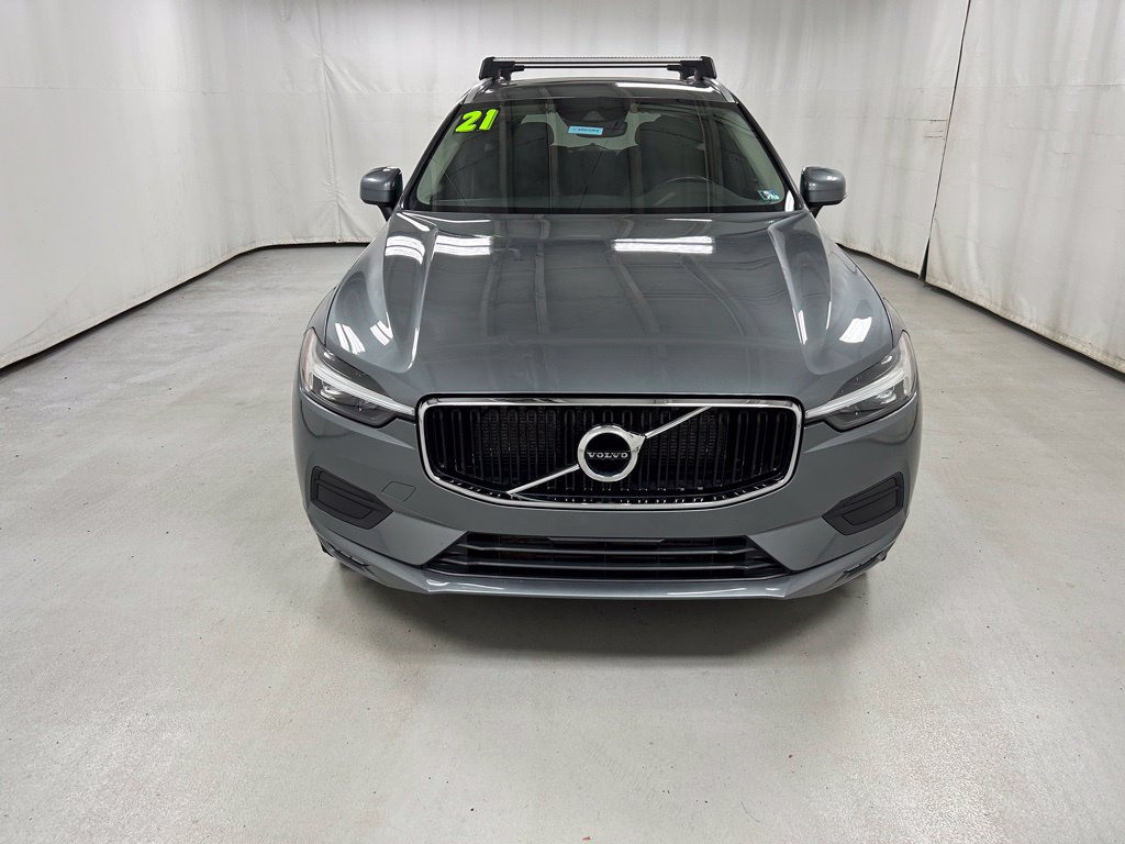 Used 2021 Volvo XC60 T5 Momentum w/ Climate Package AWD/4WD image 3