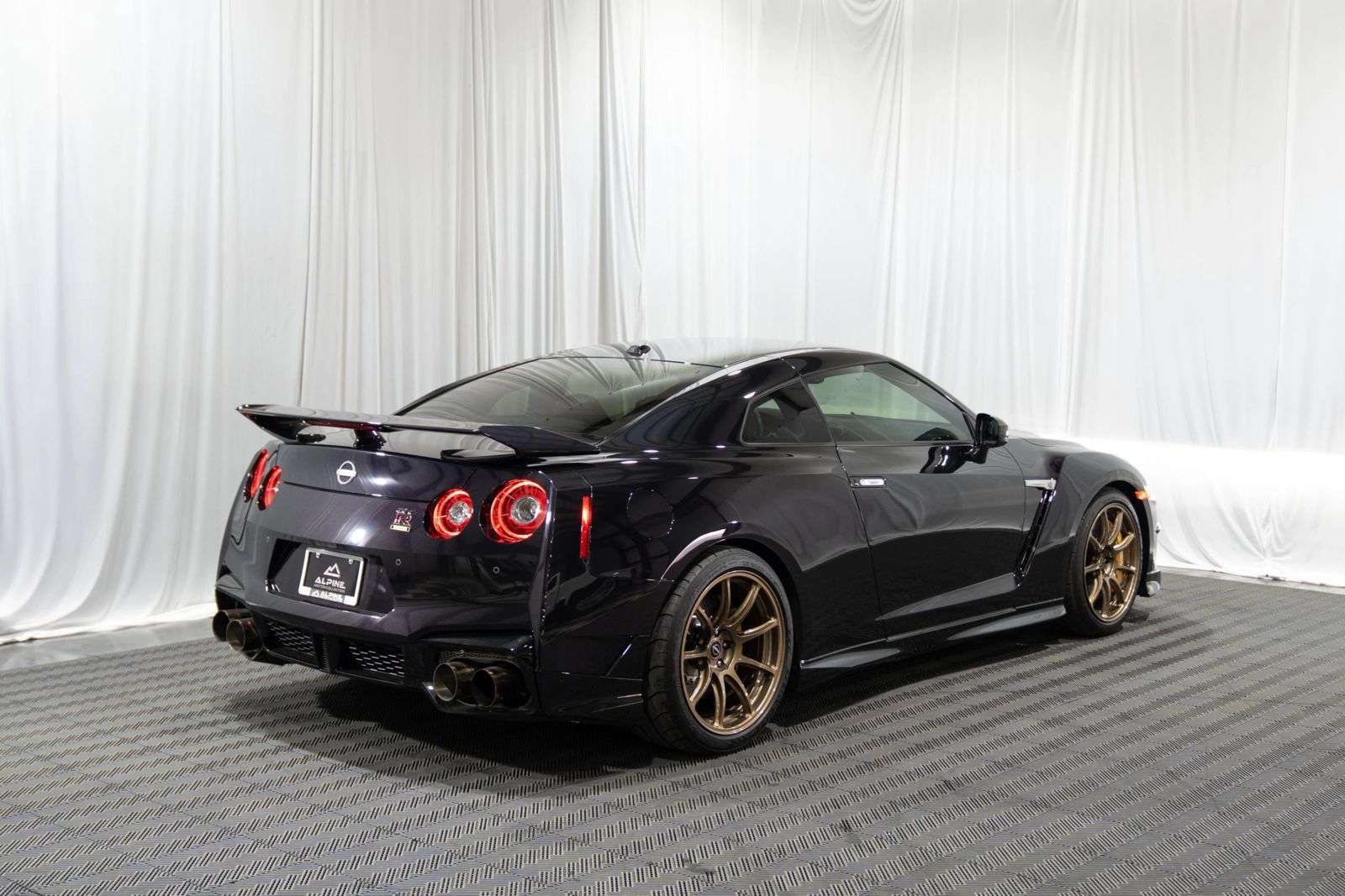 Used 2024 Nissan GT-R w/ T-Spec Takumi Edition AWD/4WD image 3