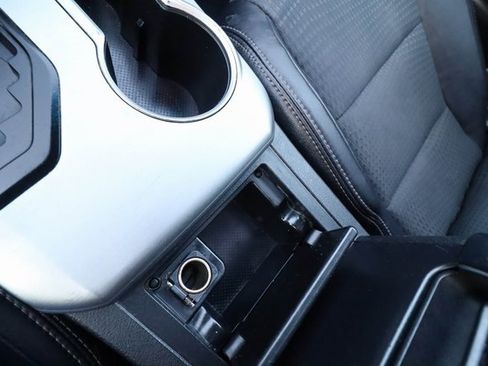 Used 2014 Toyota Camry SE image 59