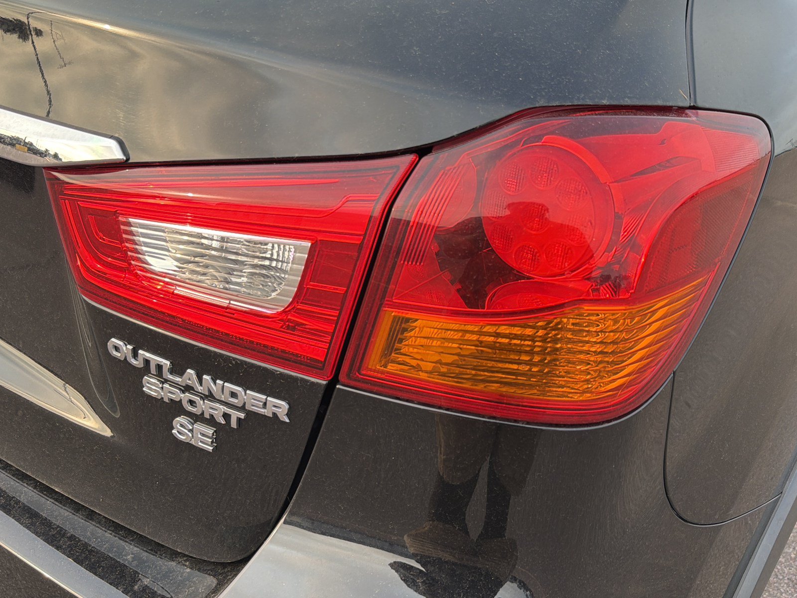 Used 2019 Mitsubishi Outlander Sport SE FWD image 17