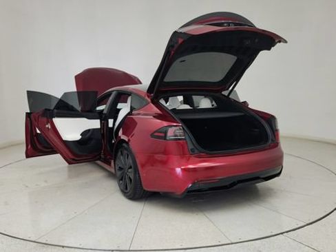 Used 2024 Tesla Model S Plaid AWD/4WD image 17
