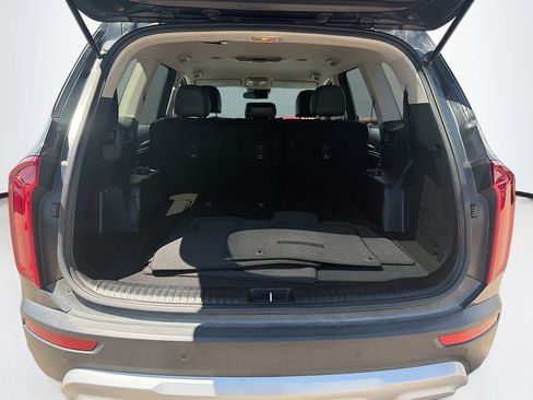 Used 2022 Kia Telluride LX AWD/4WD image 30