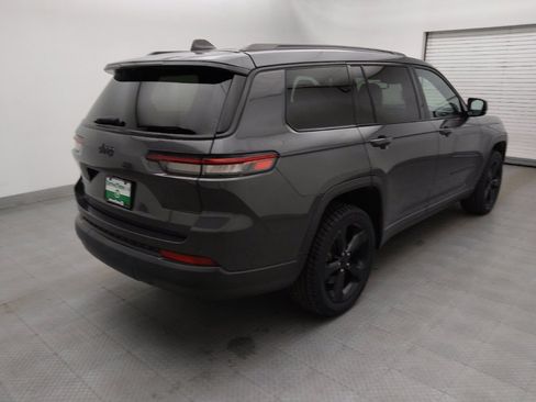 Used 2023 Jeep Grand Cherokee L Laredo RWD image 9