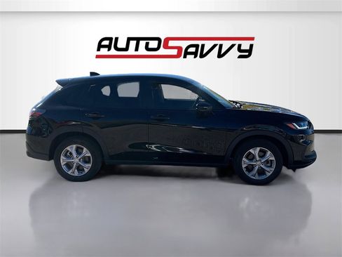 Used 2024 Honda HR-V LX image 8