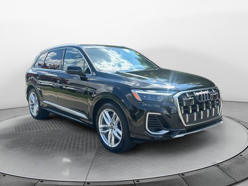 Used 2025 Audi Q7 3.0T Premium Plus w/ Premium Plus Package AWD/4WD image 1