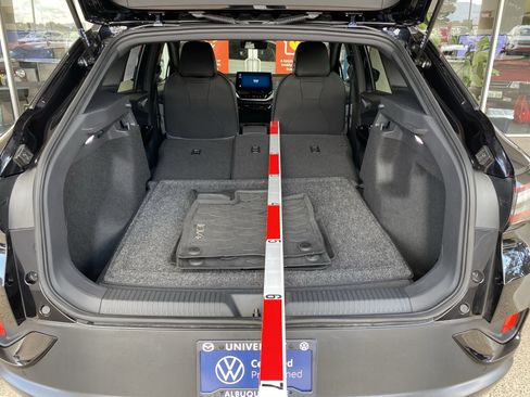 Certified 2023 Volkswagen ID.4 Pro RWD image 19