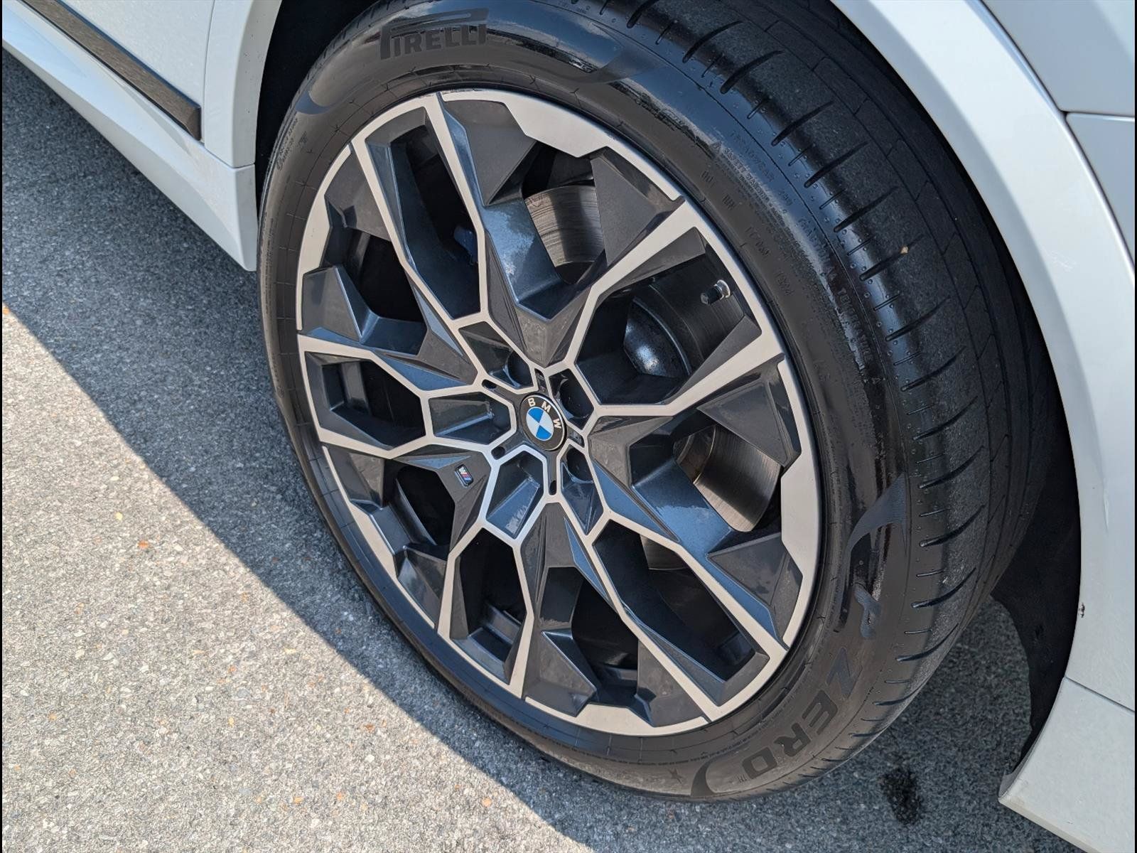 Used 2025 BMW X7 M60i AWD/4WD image 21