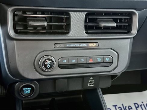 Used 2025 Ford Maverick XLT w/ XLT Luxury Package AWD/4WD image 15