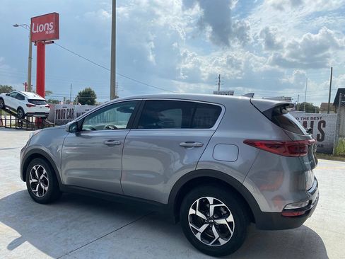 Used 2021 Kia Sportage LX FWD image 4
