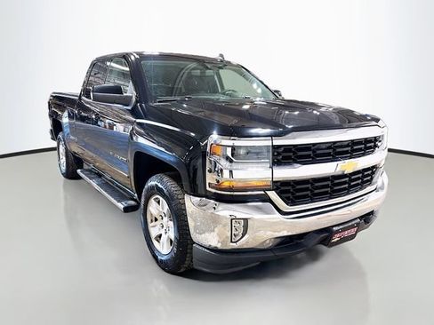 Used 2017 Chevrolet Silverado 1500 LT w/ All Star Edition AWD/4WD image 3