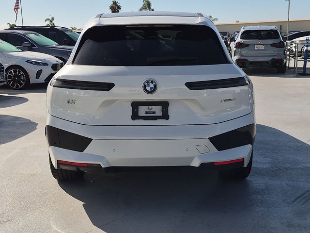 Certified 2024 BMW iX xDrive50 w/ Sport Package AWD/4WD image 6