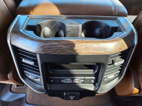 Used 2019 RAM 1500 Laramie image 16