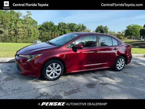 Used 2023 Toyota Corolla LE image 1