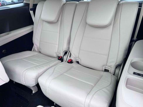 New 2026 Mercedes-Benz GLS 450 4MATIC image 17
