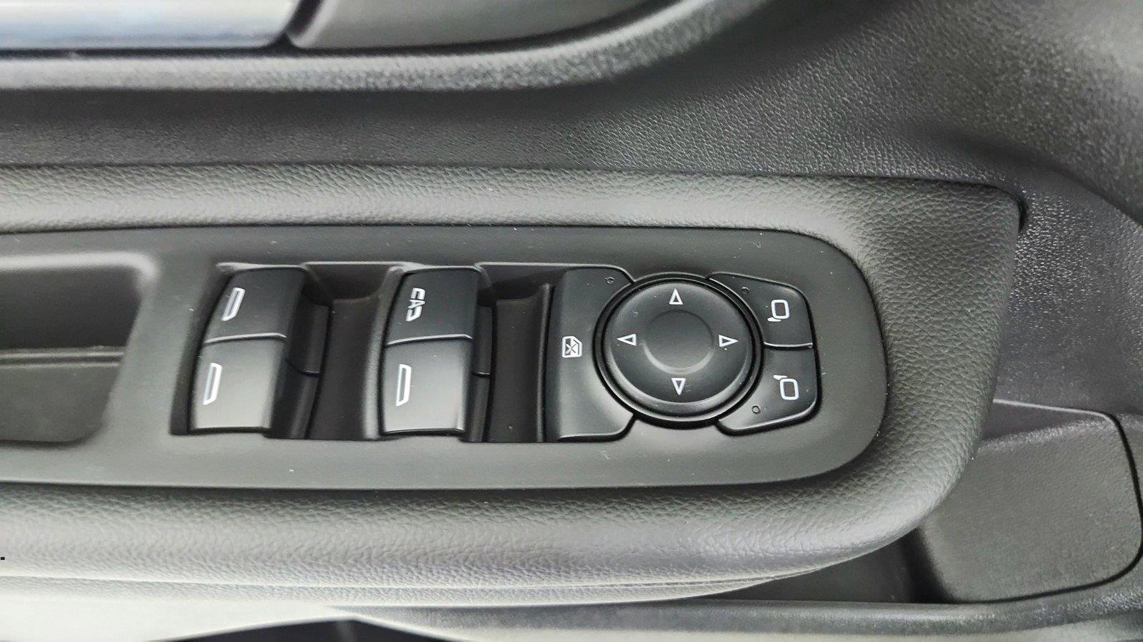Used 2024 GMC Terrain SLE w/ LPO, Floor Liner Package AWD/4WD image 17