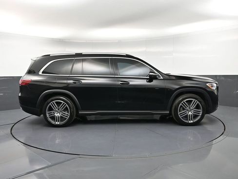 Used 2025 Mercedes-Benz GLS 450 4MATIC image 9