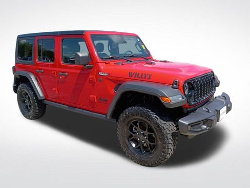 Used 2025 Jeep Wrangler Unlimited Sport AWD/4WD image 7