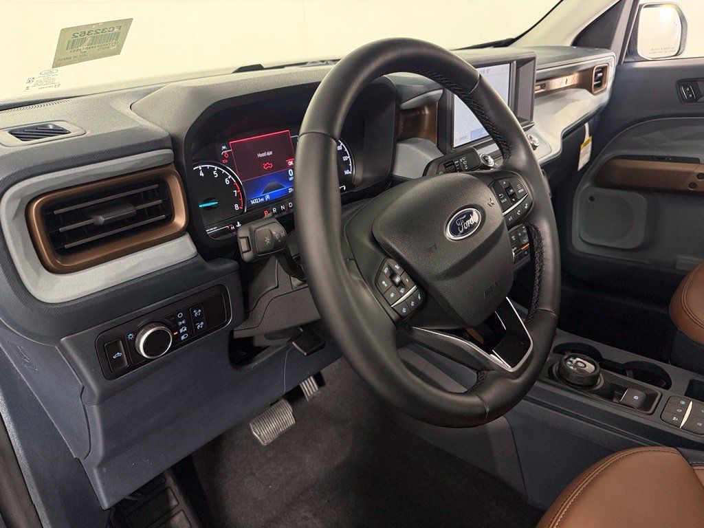 Used 2024 Ford Maverick Lariat w/ FX4 Off-Road Package AWD/4WD image 22
