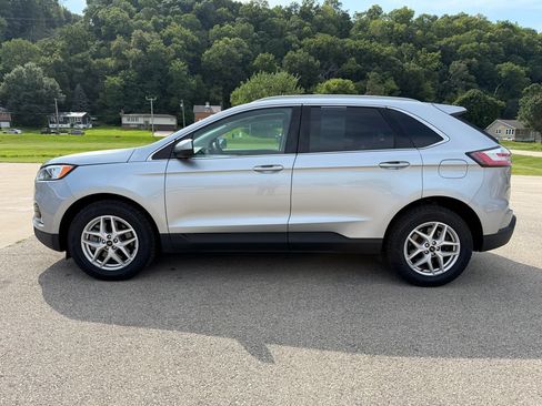 Used 2024 Ford Edge SEL w/ Convenience Package AWD/4WD image 8