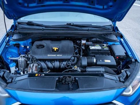 Used 2018 Hyundai Elantra SE image 27