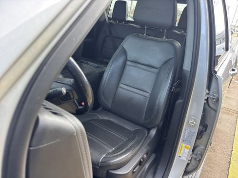 Used 2023 GMC Sierra 2500 Denali image 25