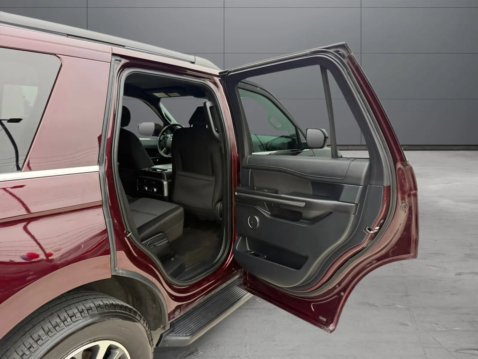 Used 2020 Ford Expedition XLT AWD/4WD image 20