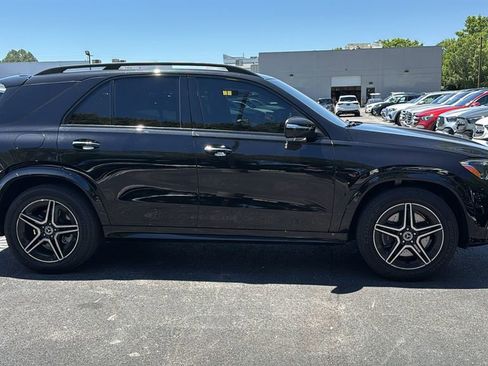Certified 2025 Mercedes-Benz GLE 450 4MATIC image 3