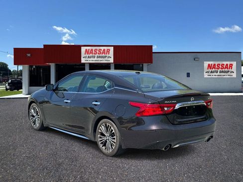 Used 2017 Nissan Maxima 3.5 SL w/ Interior Lighting Package image 6