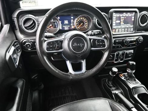Used 2020 Jeep Wrangler Unlimited Sahara AWD/4WD image 14
