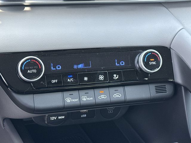 New 2026 Hyundai Elantra Sport FWD image 32