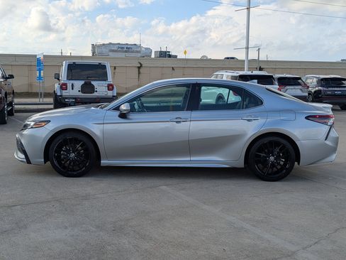 Used 2023 Toyota Camry XSE image 7