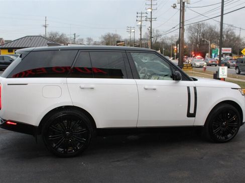 Used 2024 Land Rover Range Rover SE AWD/4WD image 30