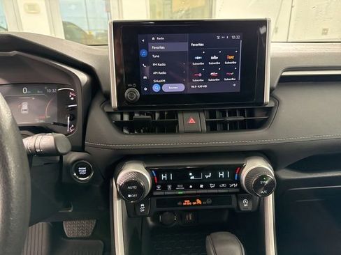 Used 2023 Toyota RAV4 XLE image 29