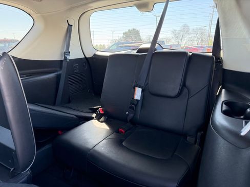 Used 2024 INFINITI QX80 Luxe image 17