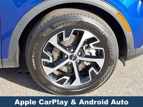 Used 2024 Kia Sportage EX image 10