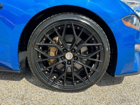 Used 2019 Ford Mustang GT image 12